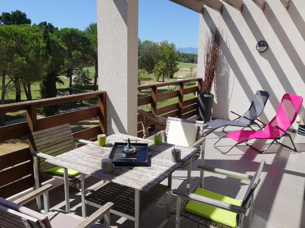 Vert Paradis - Vue Apaisante Sur Golf, Pins Parasols, 2E Etage - 80 M2 Dont Terrasse Avec Pergola, 2 Chambres, 3Et Iles, 3 Clim, Wifi - Piscine, Parking Et Park A Velos, Ascenseur - En Option Linge, Menage - Pistes Cyclables, Mer A Proximite Saint-Cyprien  Esterno foto